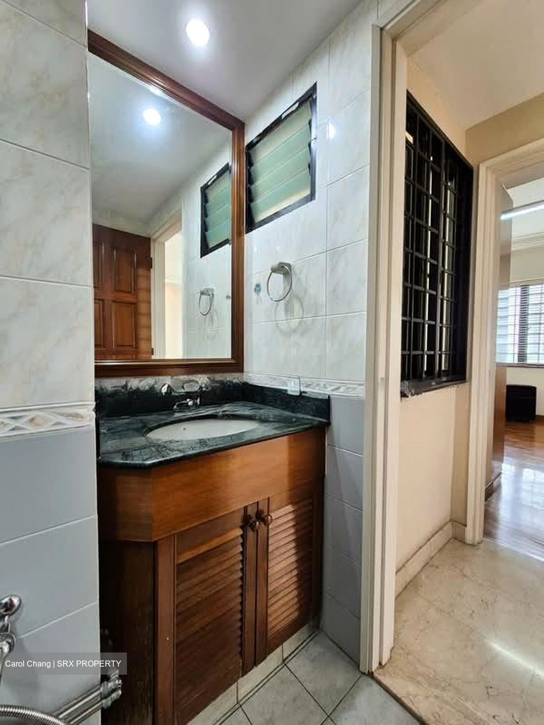 Simsville (D14), Condominium #565252731